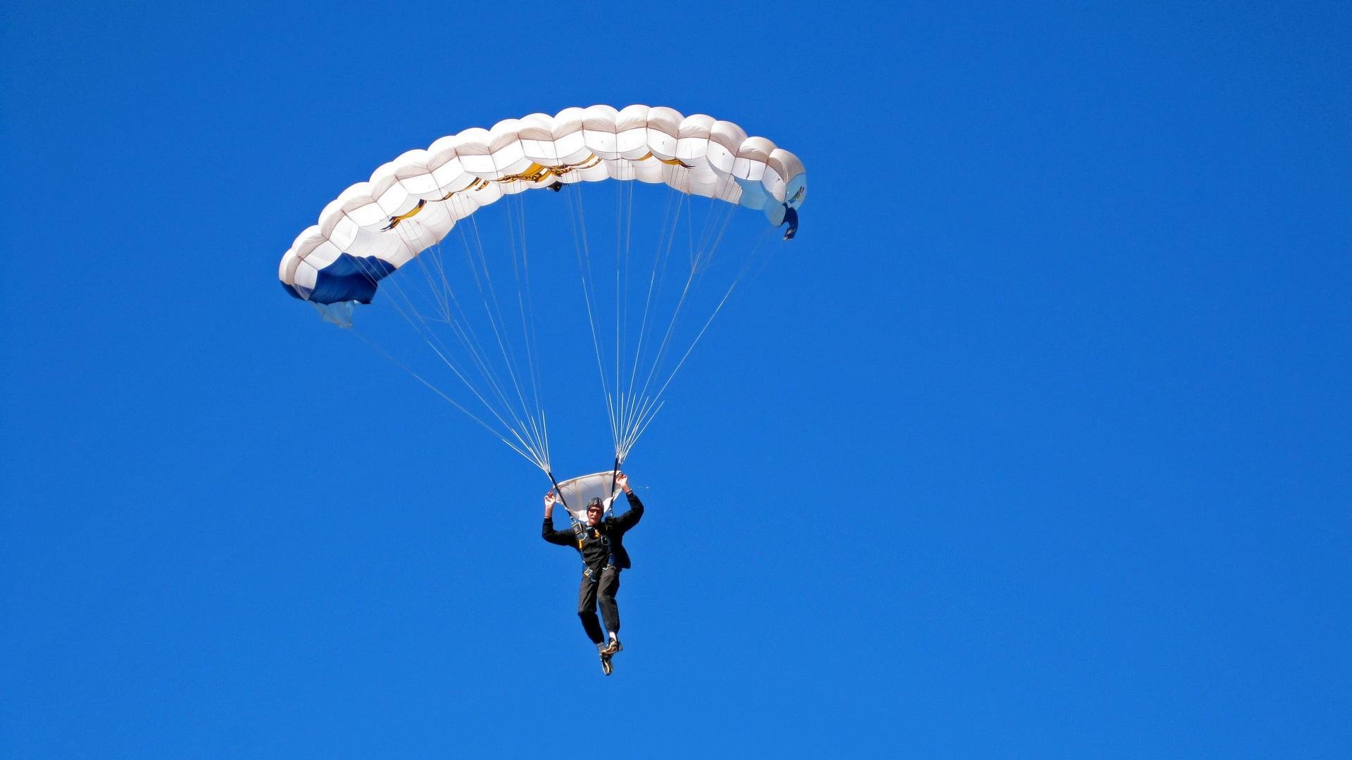 北欧风暴席卷华沙，瑞典队力克波兰，奥恰洛夫惊艳四座书写传奇